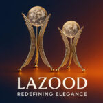 Crystal Ball paired wita luxurious golden metal stands