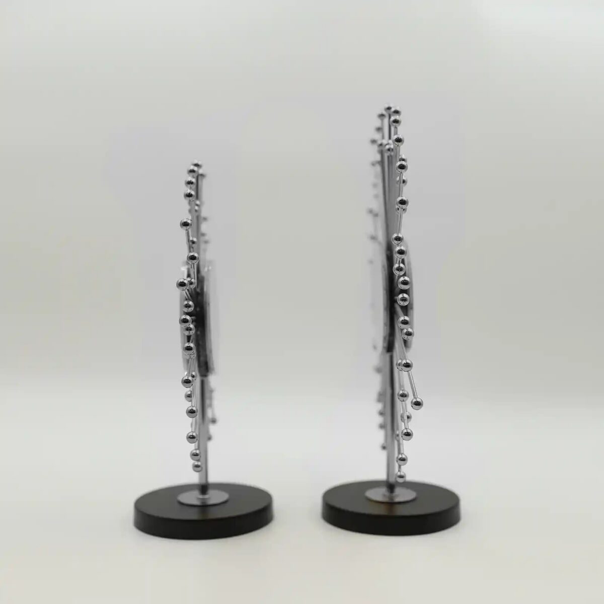 Golden masterpiece - peacock tail shape