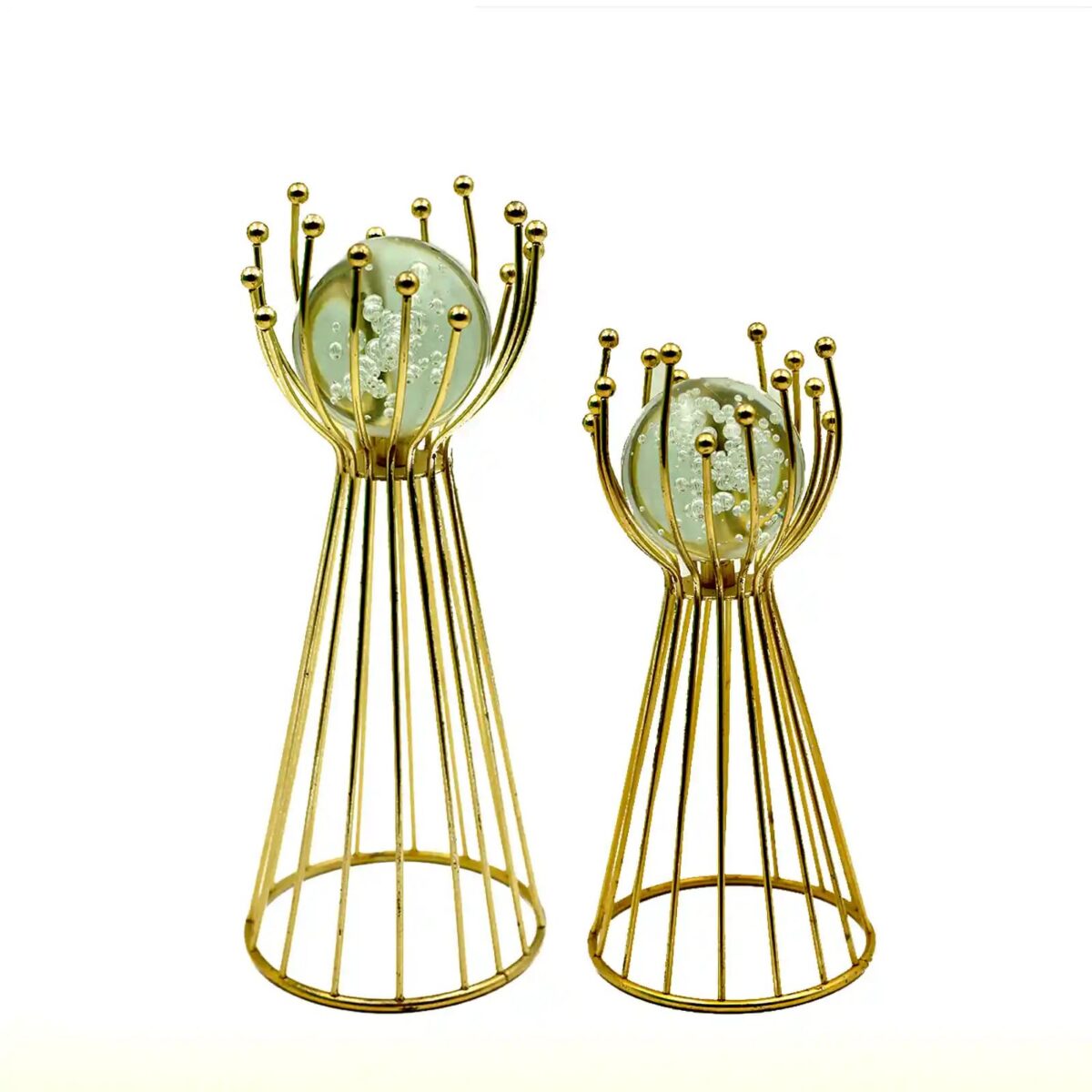 حامل معدني مع كرة كريستالية شفافة للزينة