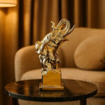 تمثال صدر فيل من السيراميك — قطعة ديكور منزلية أنيقة