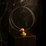 حامل شمعة دائري ذهبي