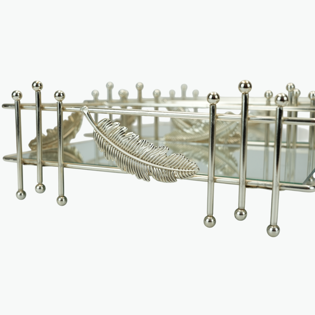 طقم صينيتين مستطيلتين بقاعدة مرآة وإطار بنقشة أوراق