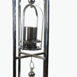 حامل شموع أرضي معدني ديكوري بتصميم فانوس