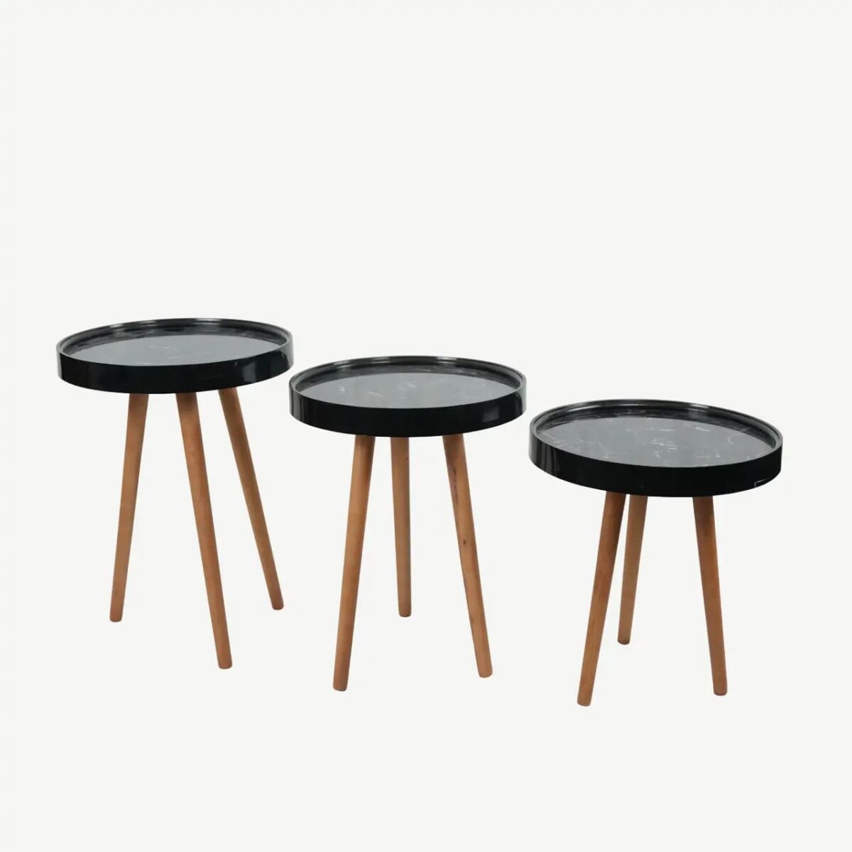 طقم من 3 طاولات جانبية متداخلة بتصميم عصري