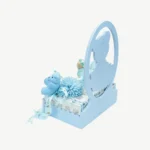 علبة هدايا وتوزيعات لحفل استقبال مولود تحتوي على الشوكولاتة