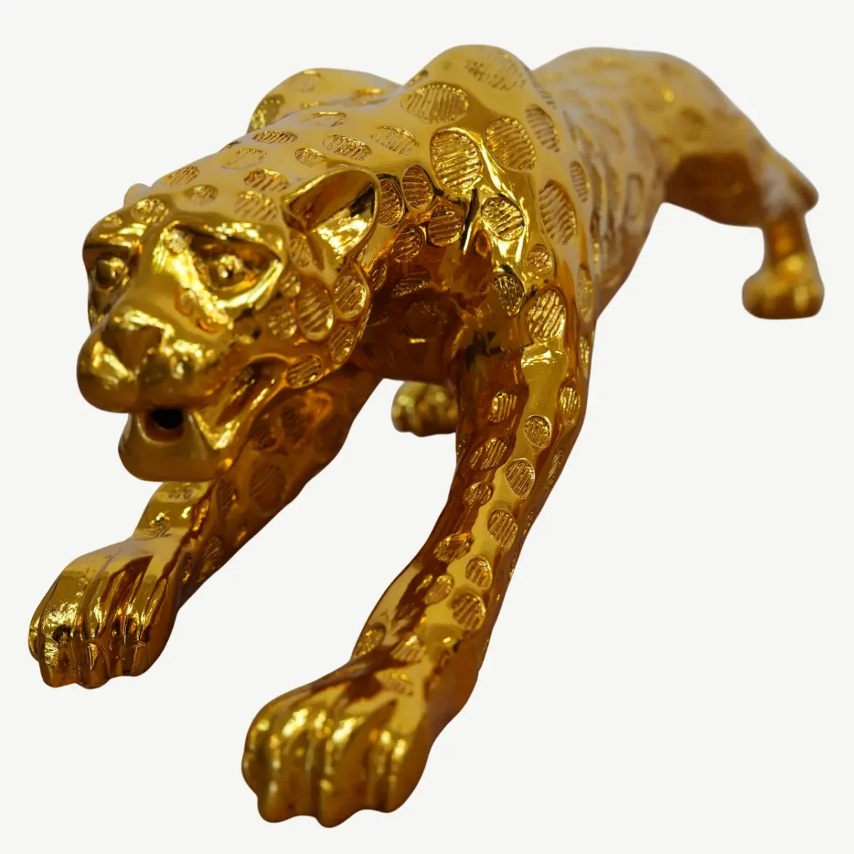 Tiger Sculpture