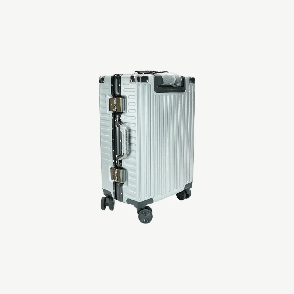 Cabin Pro Lightweight Aluminum Frame Trolley Suitcase (2)