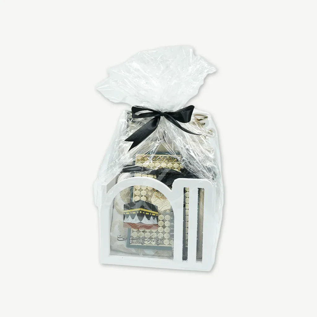 Hajj prayer gift set Rug and Beads in White Wooden Box (1)